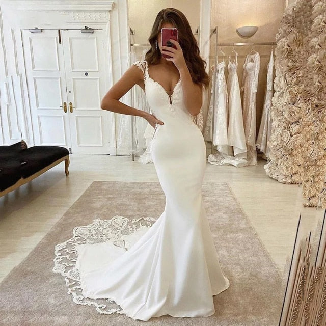 Charming Deep V-Neck Mermaid Wedding Dresses